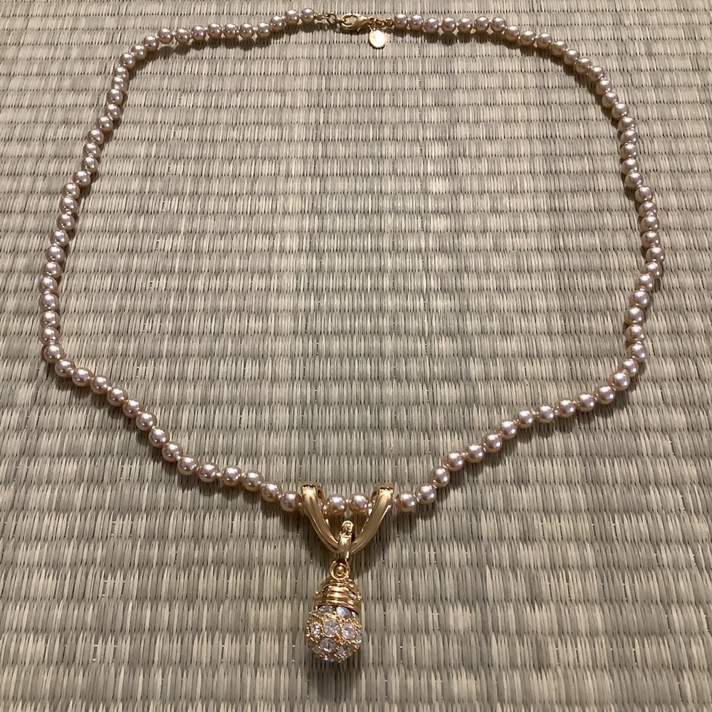 Vintage Nolan Miller Champagne Knotted 6mm Faux Pearl 26" Necklace w/ Pendant